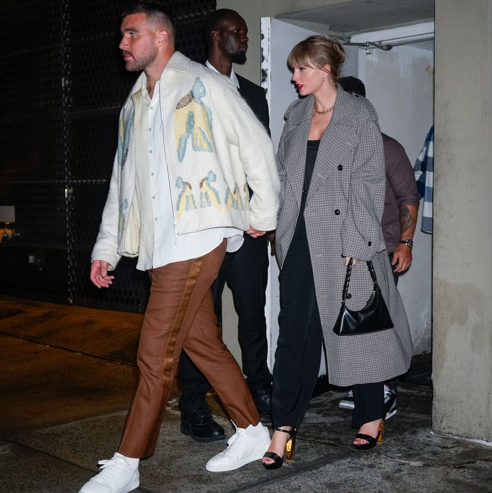 travis-kelce-and-taylor-swift-depart-the-snl-afterparty-on-news-photo-1697453616-66040f59968e1__PID:8d4b6e5e-693d-412d-8b43-fa32ef6aaffe
