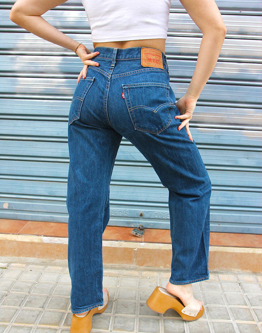 Original Levi's 505 Classic Blue Denim High Rise Jeans 30