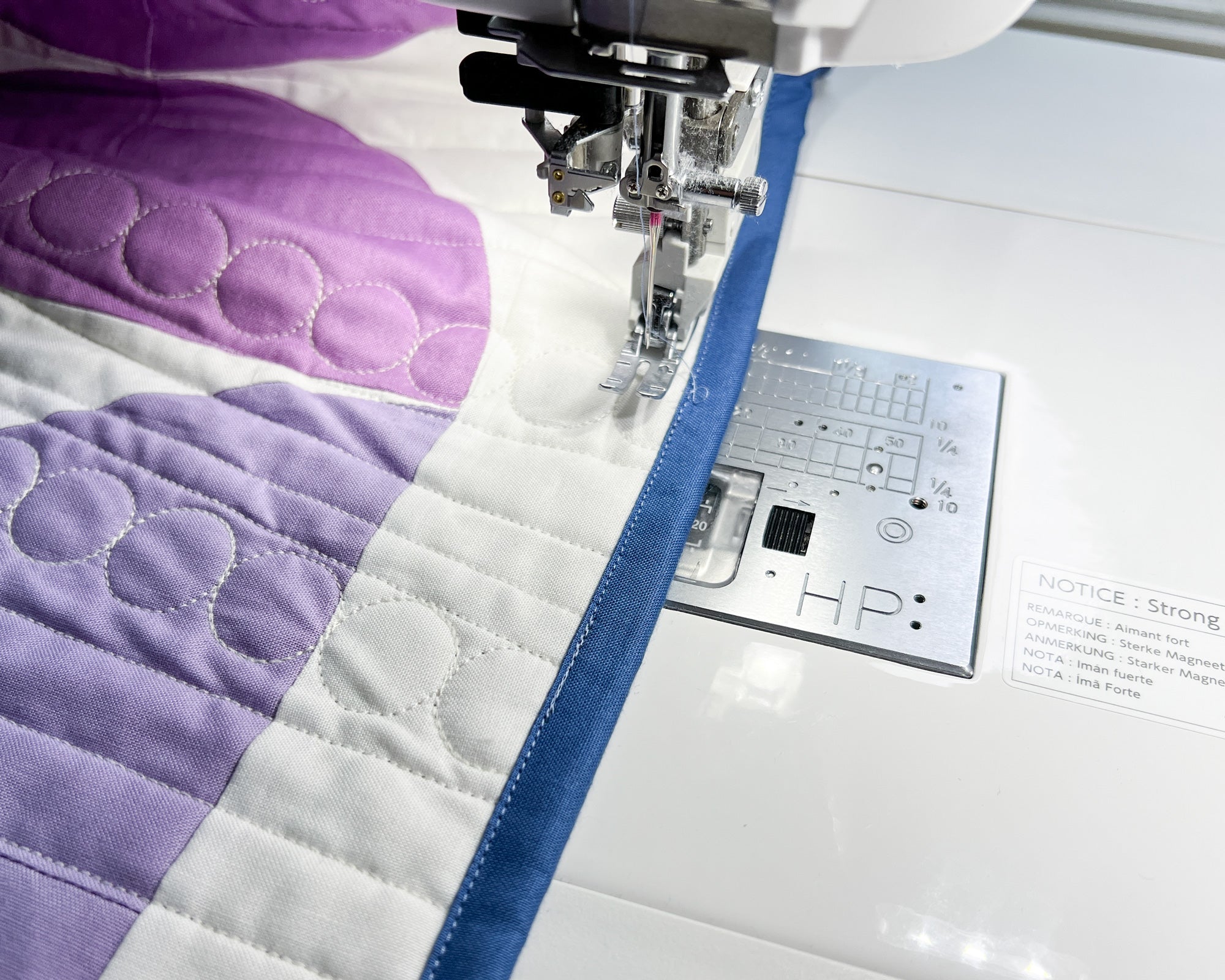 learn how to machine bind your quilt using your home sewing machine for beginners