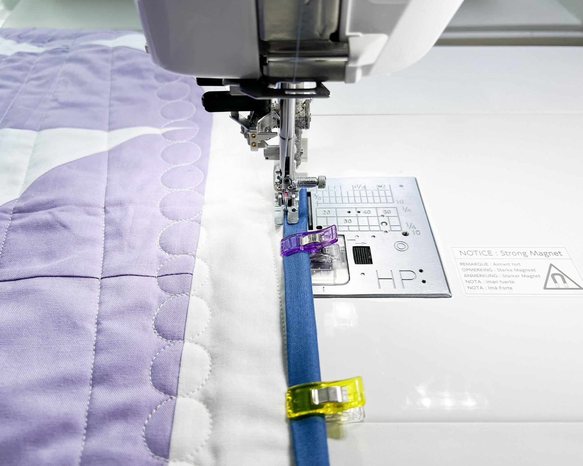 learn how to machine bind your quilt using your home sewing machine for beginners