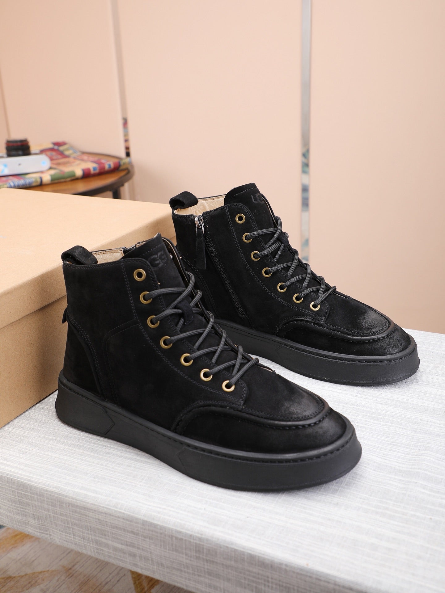 UGG Leather Shoes Boots Sneaker Shoes 08