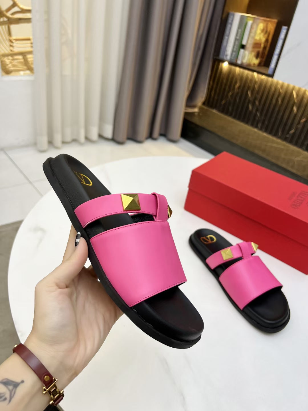 Valentino Fashion Leather Women Slipper Shoes 08