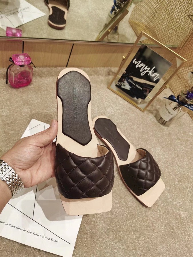 Bottega Veneta Fashion Women Casual Slipper Shoes 27