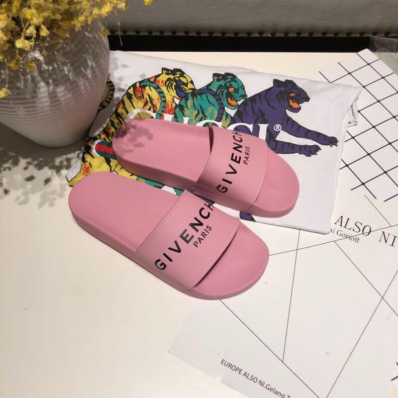 Givenchy Paris Flat Sandals-2