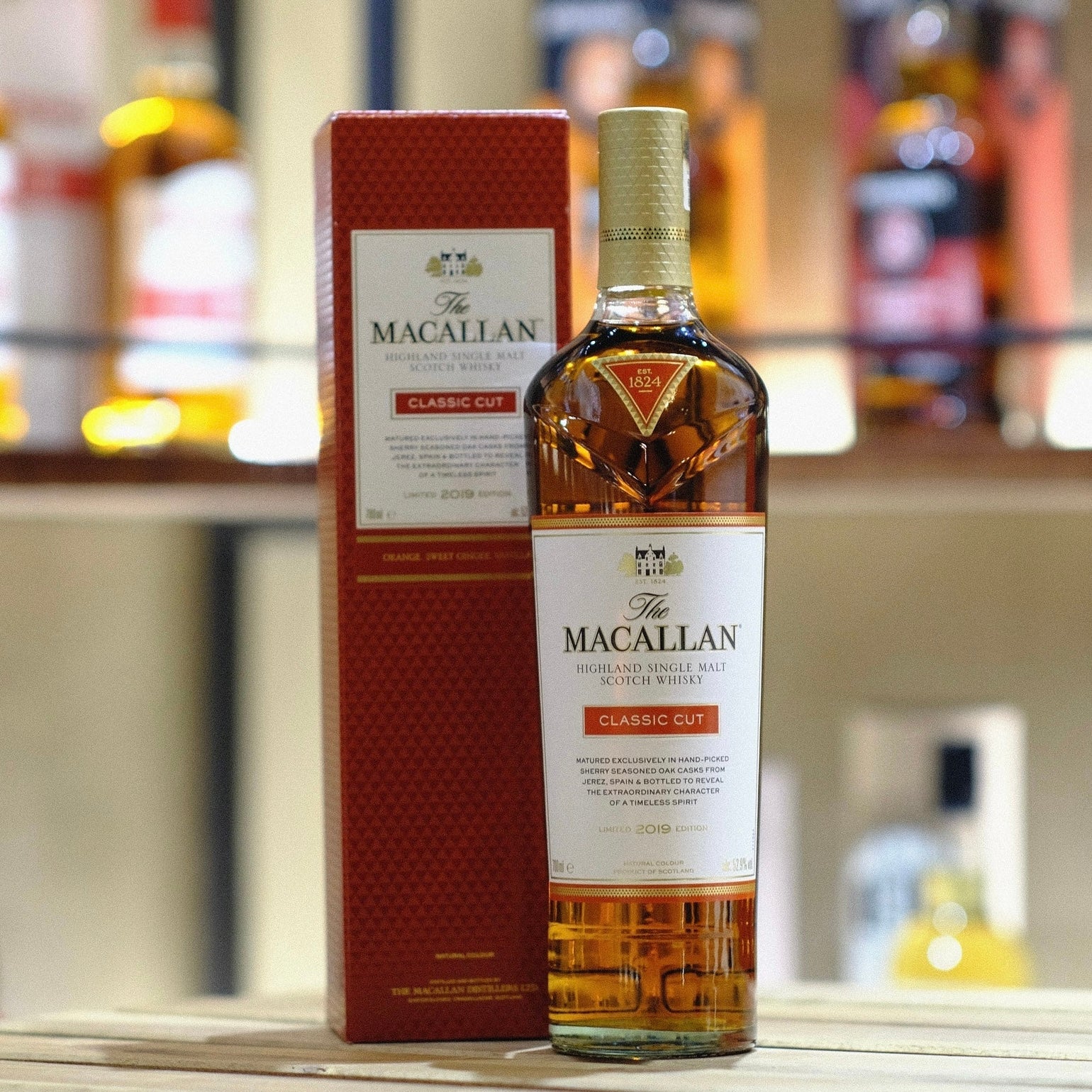 午前12時前のご注文は当日発送 【今だけ値下げ】THE MACALLAN CLASSIC