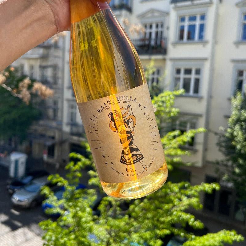 Saltarella Bianco - THE EARTH WINE