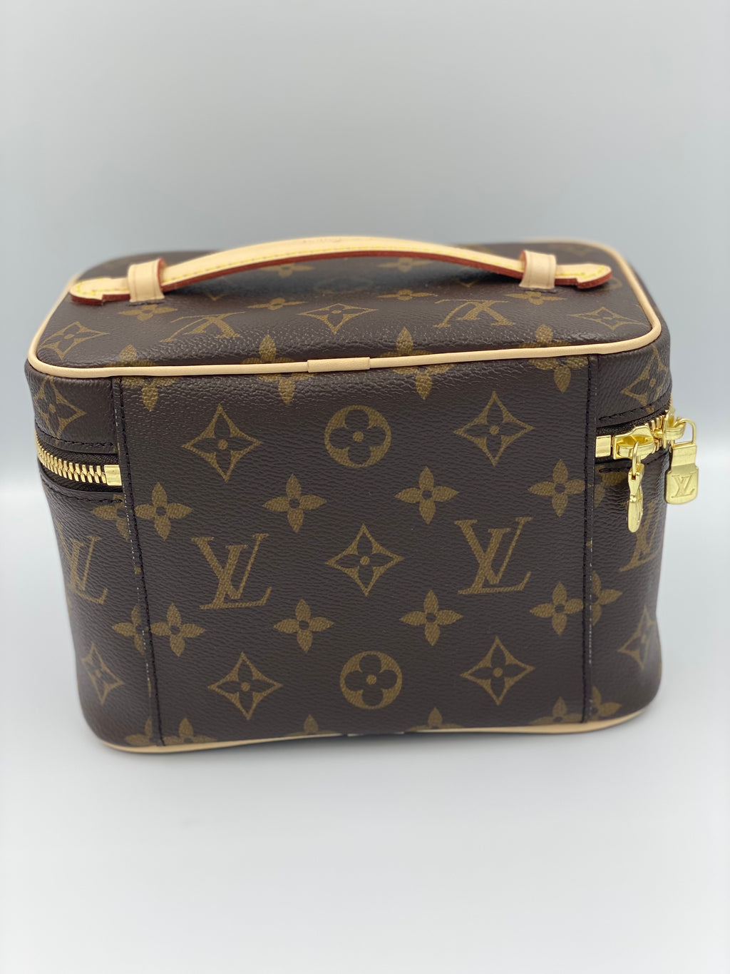 Nice leather vanity case Louis Vuitton Brown in Leather - 26770298