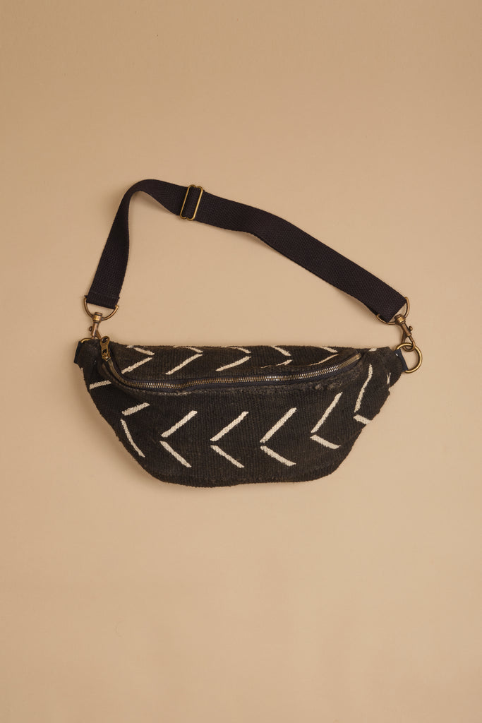 Black & Cream Checkered Sling Bag