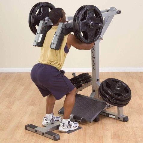 leverage squat machine
