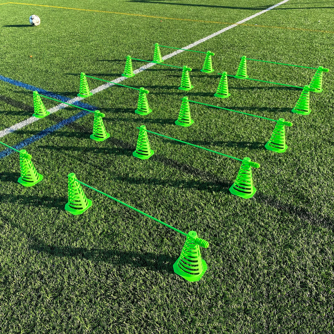 QUUPY Lot de 20 cônes d'entraînement de football pour sports de plein air :  : Sports et Loisirs