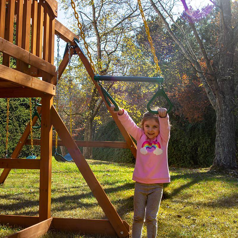 Outing with Trapeze Arm Swing set