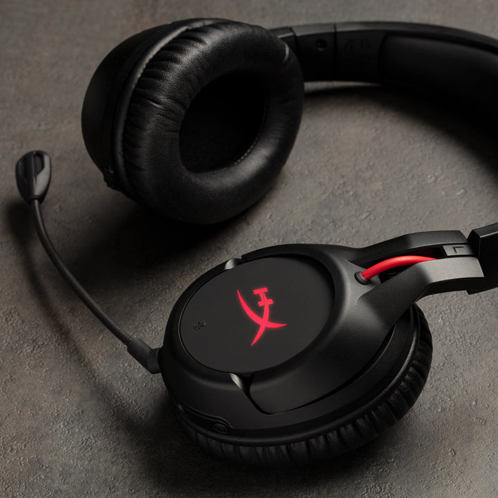 https://cdn.shopify.com/s/files/1/0564/3612/9997/files/kf-3-hyperx-cloud-flight_720x.jpg?v=1633110256