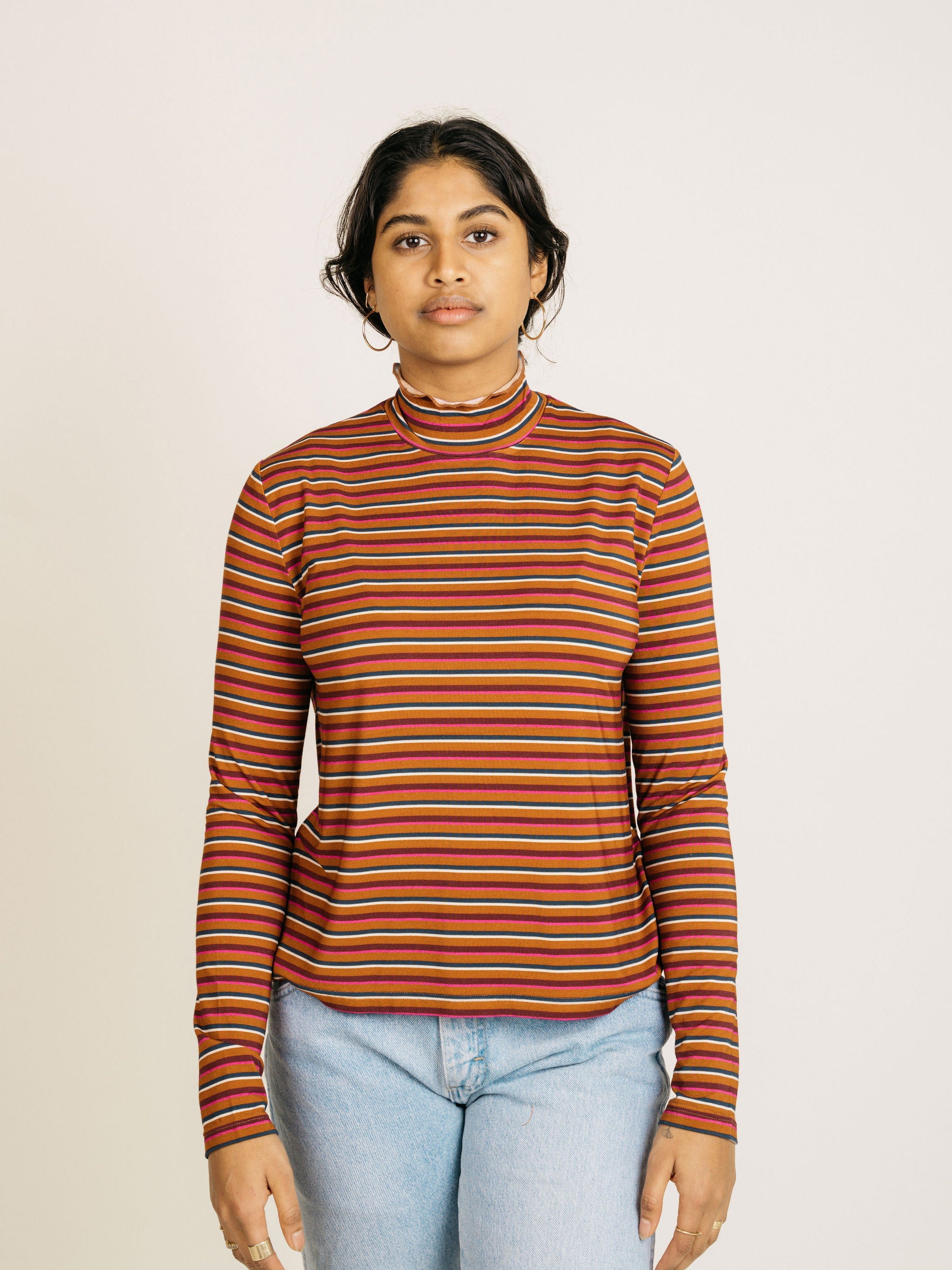 ALIGNTURTLENECK_STRIPE_3_074fb7cc-9c94-49a4-930e-41dce3041ef5.jpg