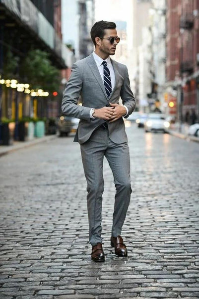 Men wear suits and the matching of leather shoes will reveal their ...
