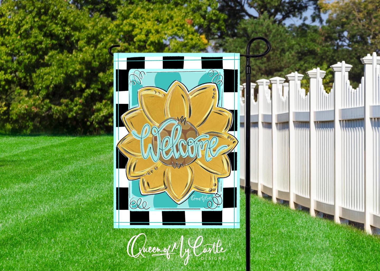Garden flag featuring a sunflower design with the text 