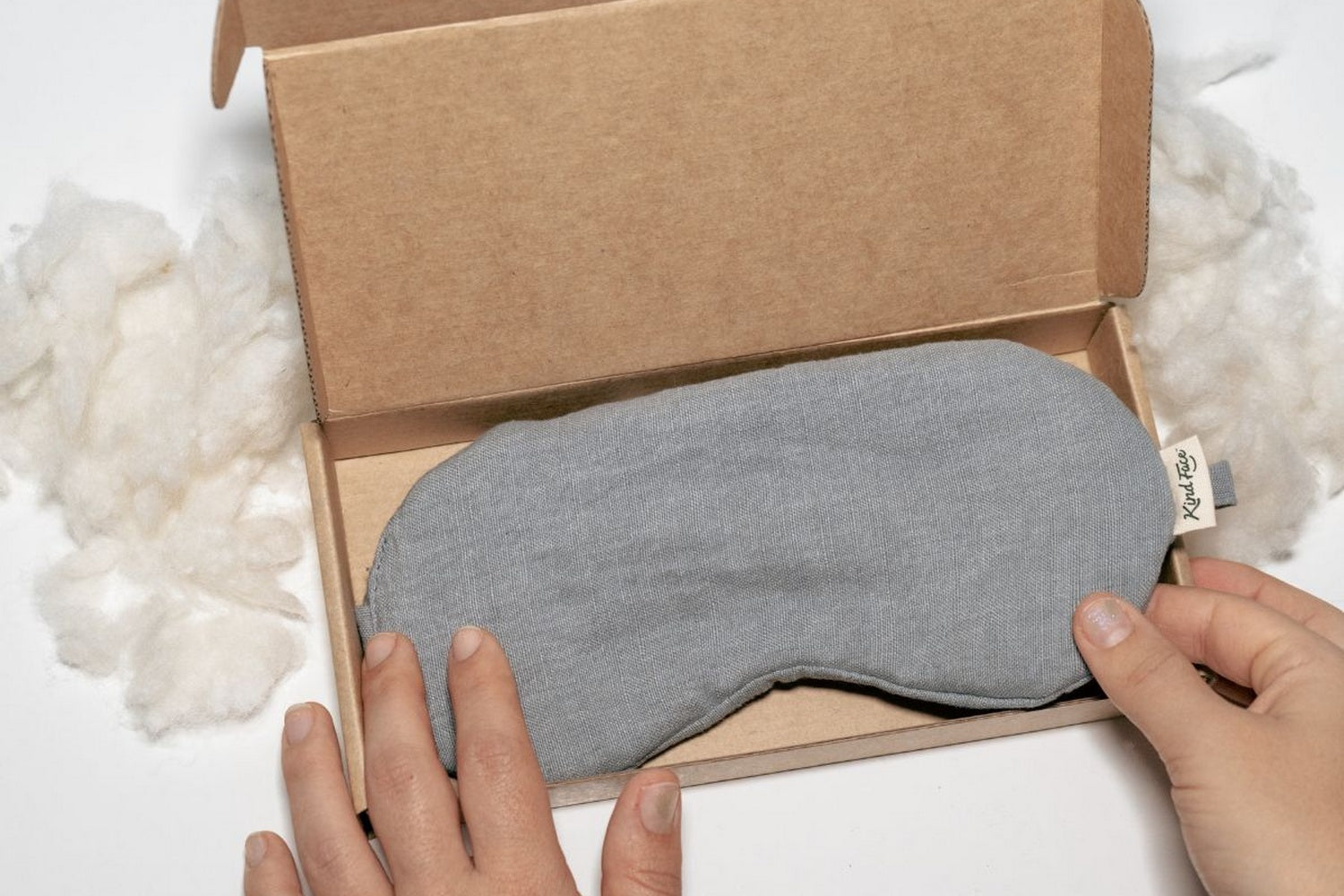 Kind Face_Linen+Wisewool Sleep Mask_Product-Inside gift box-COPENHAGEN linen.jpg__PID:825f778c-1a03-47c6-a252-8254c60180ed