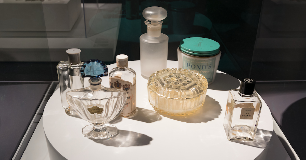 Installation view of Kahlo’s perfume bottles in the exhibition “Frida Kahlo: Appearances Can Be Deceiving,” at the Brooklyn Museum. Photo: Jonathan Dorado.