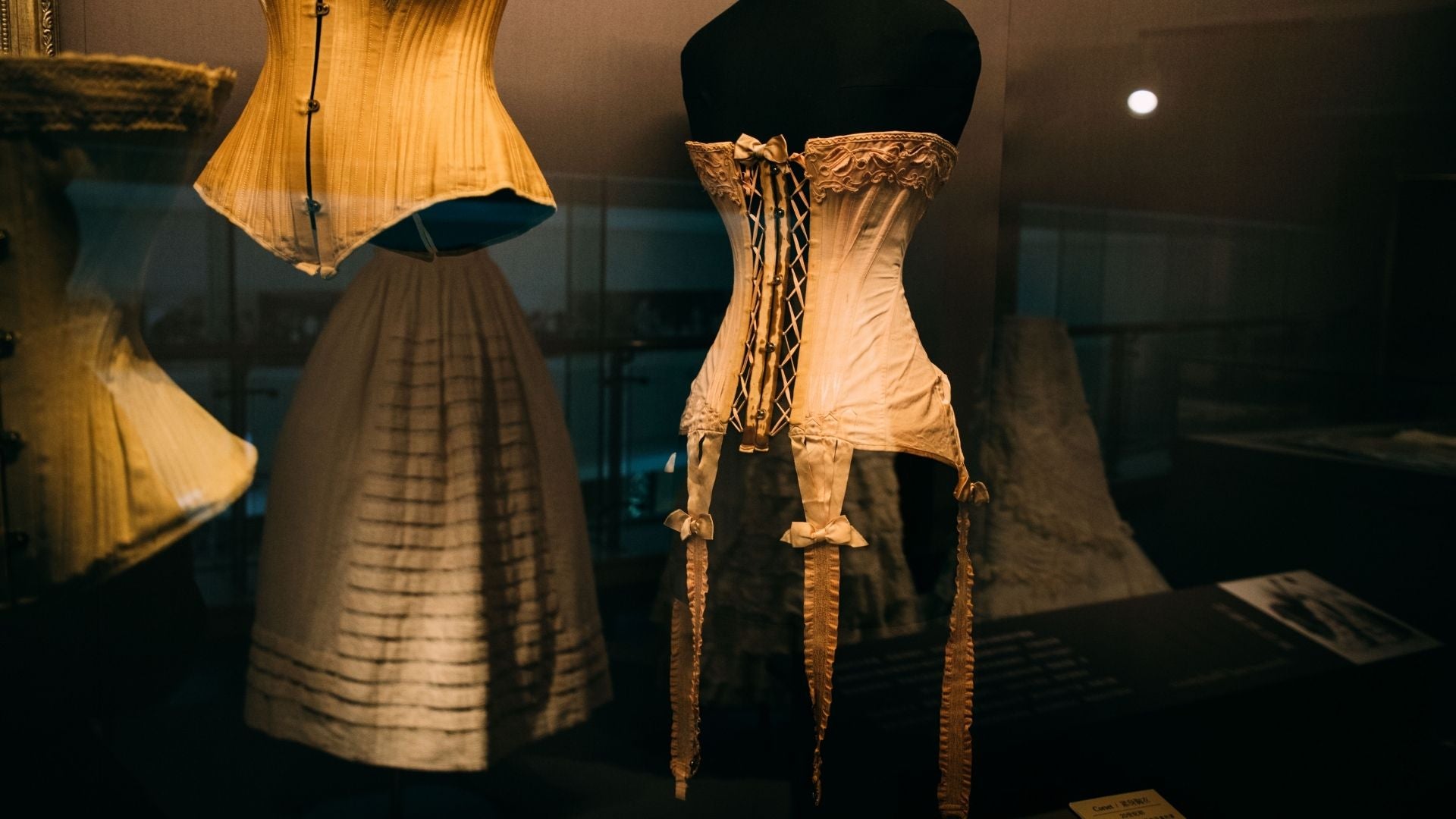 l'histoire du corset