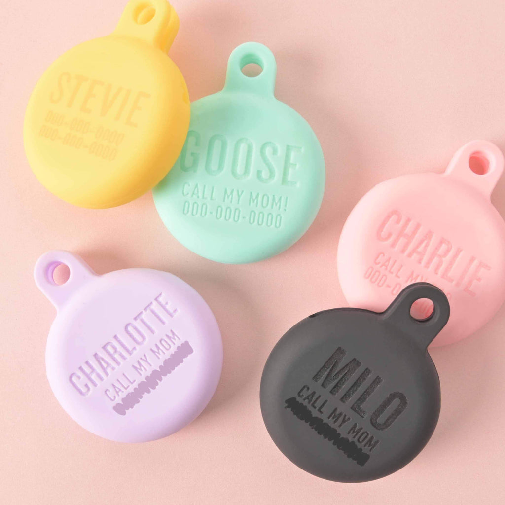 Personalized Pet Apple Air Tag Holder for Dog Collar Custom Pet ID Case 15  Colors Custom Designs Available silicone Sleeve 