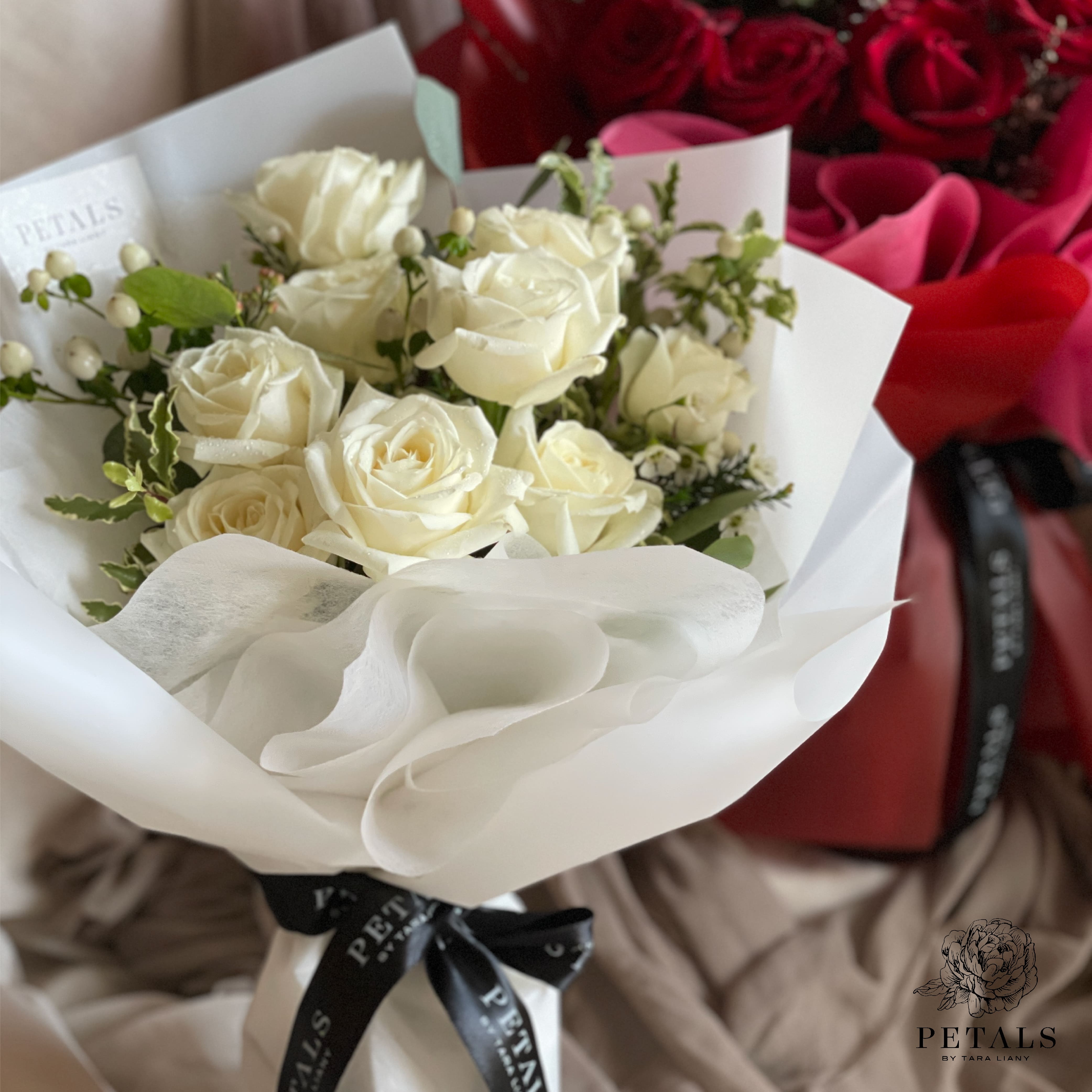 Bouquet de Roses – Petals