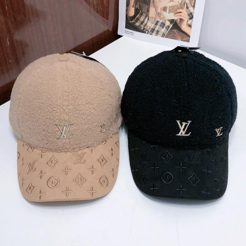 LV Louis Vuitton Fashion Men's and Women's Plush Baseball Caps Sun Hat-2