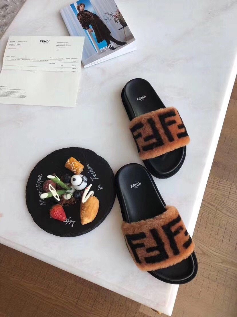 Fendi New fashion letter print shoes flip flop slippers