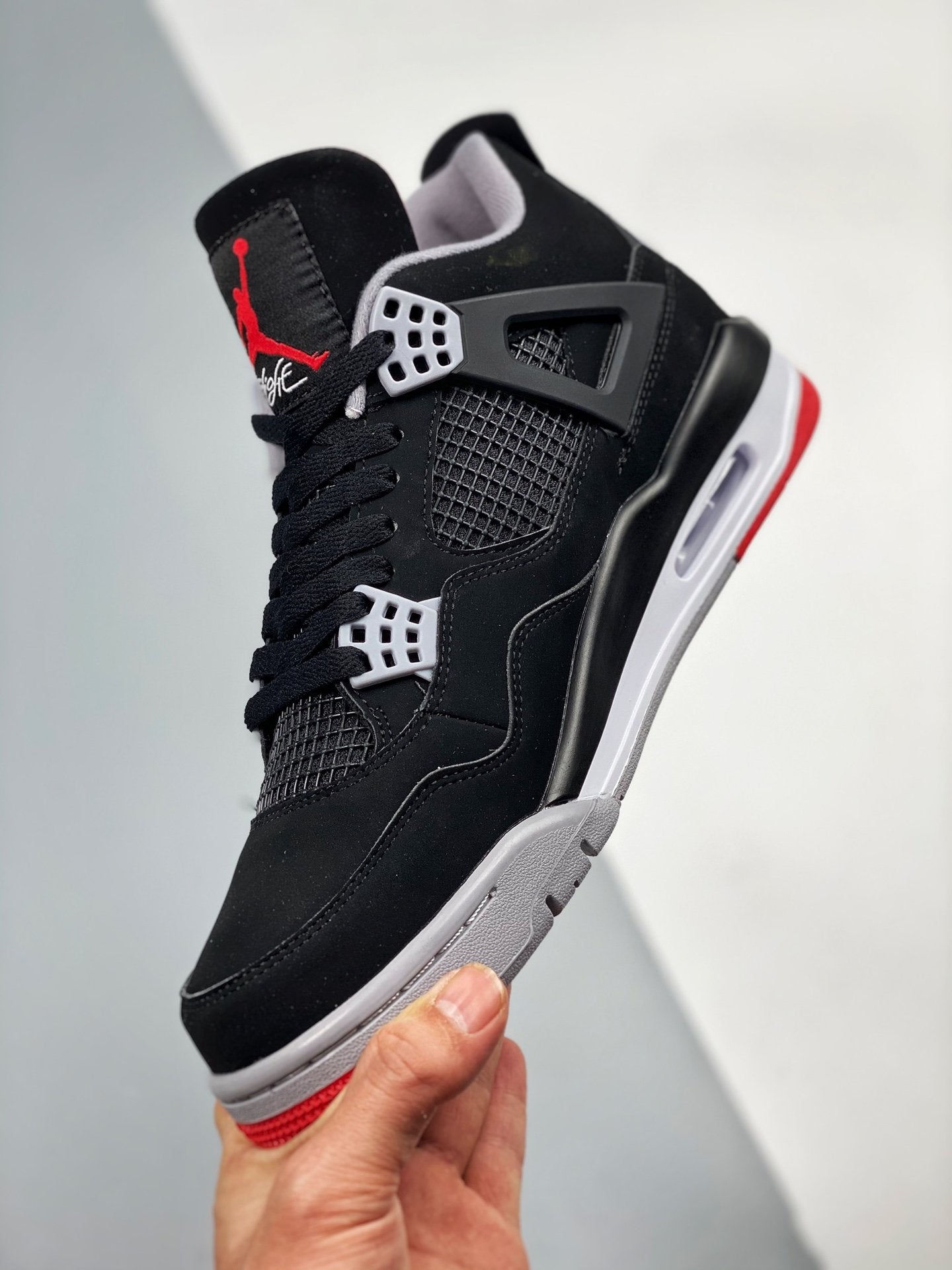 j4 retro bred