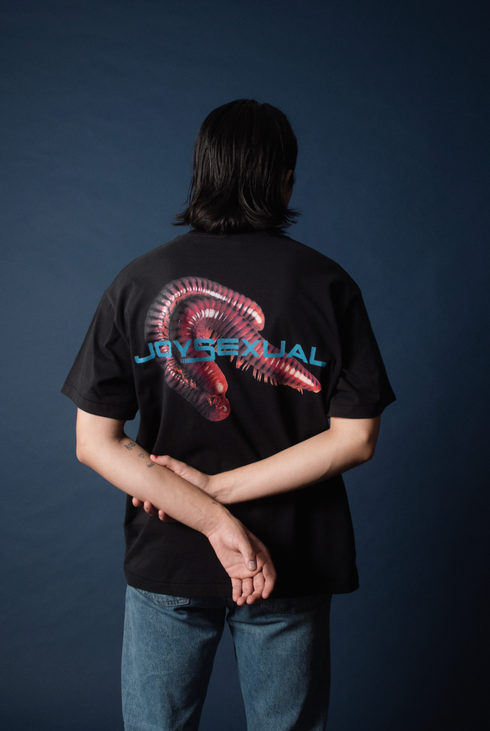 JOYSEXUAL BLACK PROM TEE BACK CENTIPEDE 