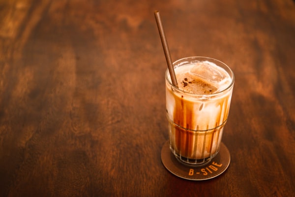 Best Non-Plastic Straws For Hot Coffee & Other Hot Drinks