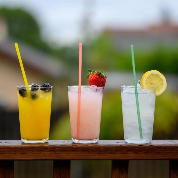 5 Benefits of Using Biodegradable Drinking Straws