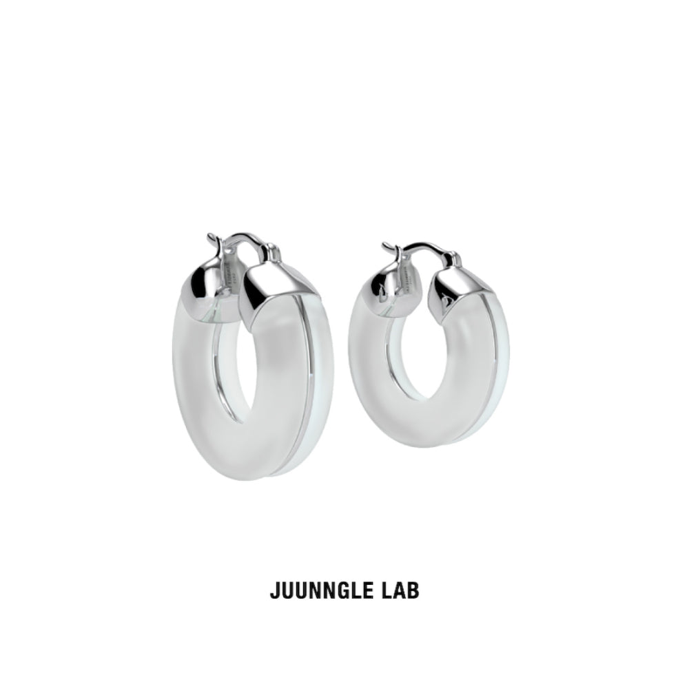 Juunngle Lab Silver Needle Earrings White Chalcedony