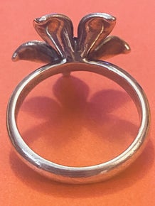 Blossom Ring – Everett