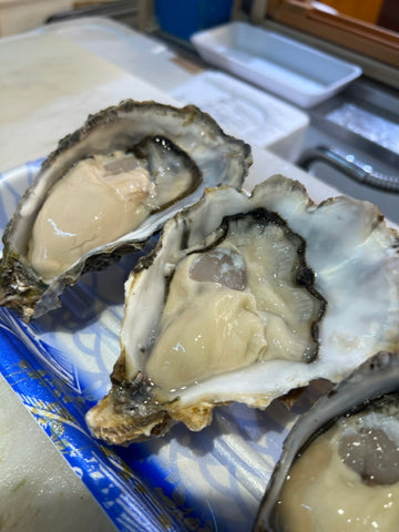 On-site oyster bar Marutaka Suisan Naokichi Kakitabe Thai