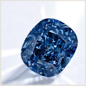 the-blue-moon-diamond-sotheby-s-auction-fancy-vivid-blue-internally-flawless