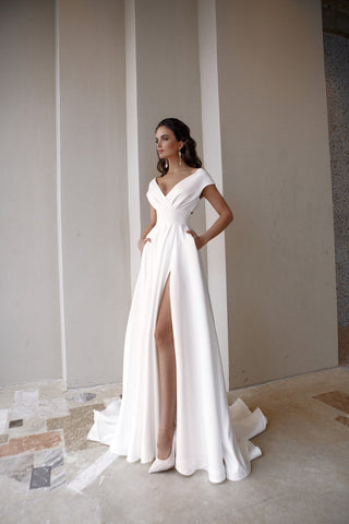 Elegant Off The Shoulder Wedding Dress