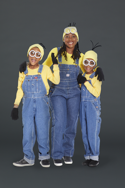 A family dressed in DIY Despicable Me Minions Halloween costumes.