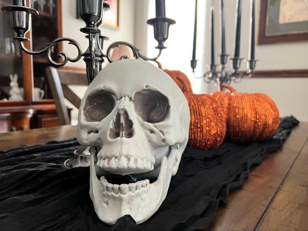 Realistic skull decoration