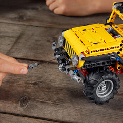 LEGO 42122 Jeep Wrangler Off-Road Vehicle