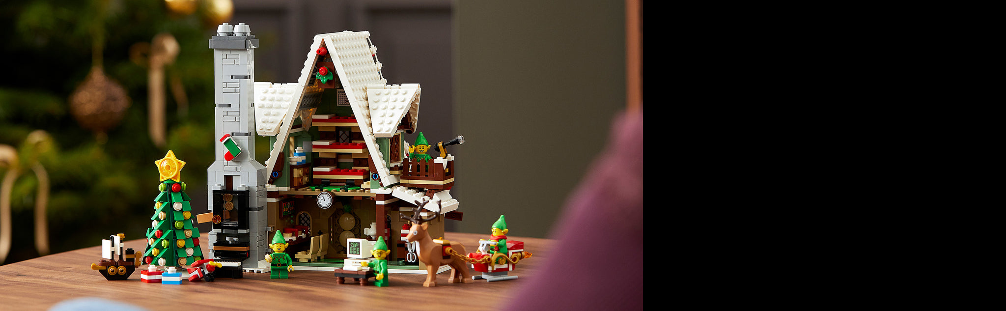 A cheerful Christmas creation Step into the world of the elves and experience the true Christmas feeling. This model building set with waffles, presents and sleigh rides is packed with your favorite Christmas traditions. You will find a Christmas tree full of decorations, various presents and a computer to keep track of who has been nice and naughty this year. With the telescope, the elves can watch Santa Claus take off in his sleigh. A Christmas project just for you This Elf Clubhouse is part of a range of LEGO model building sets for adults who love ingenious designs and detailed scenes. The model is of course also a great Christmas gift for a loved one.