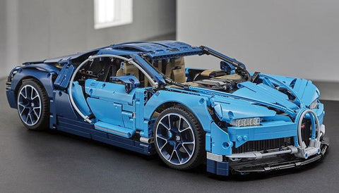 Schauen Sie sich den LEGO 42083 Technic Bugatti Chiron an