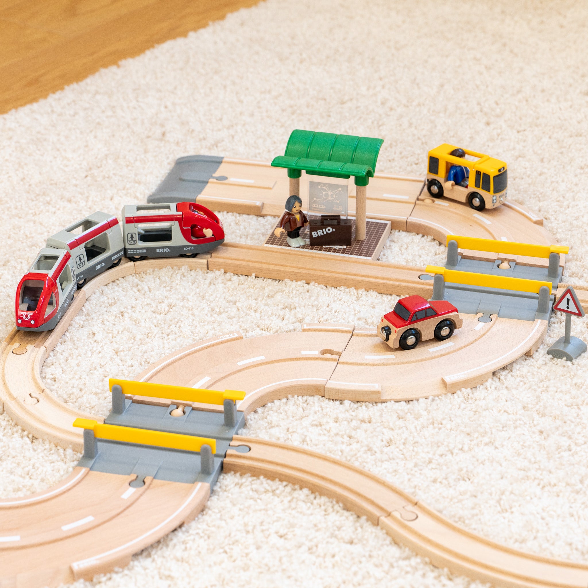 BRIO】レール＆ロードトラベルセット | イクプル – IKUPLE