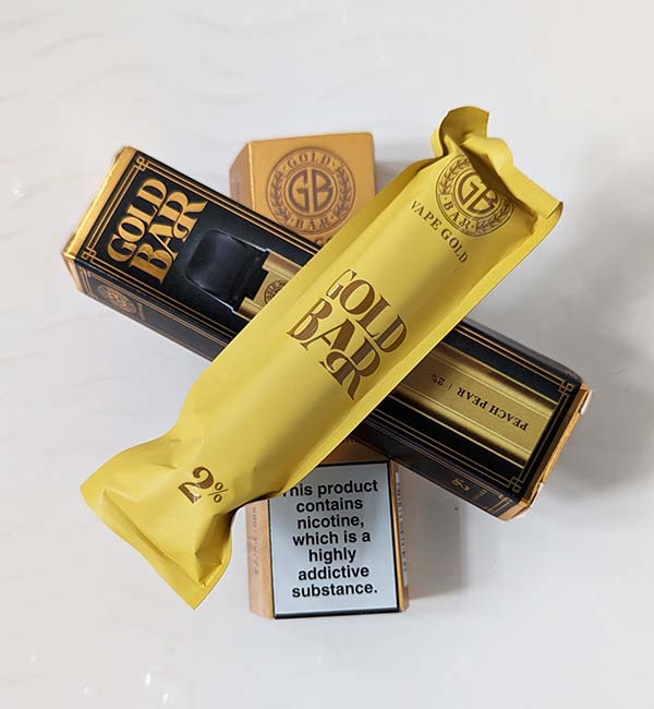 Vape Gold Gold Bar disposable vape with wrapper
