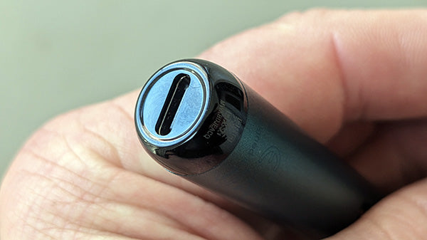 The USB-C charging port on the base of the Kiwi 1 Vape Pen