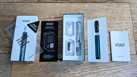 The contents from the Kiwi Vape Pen box
