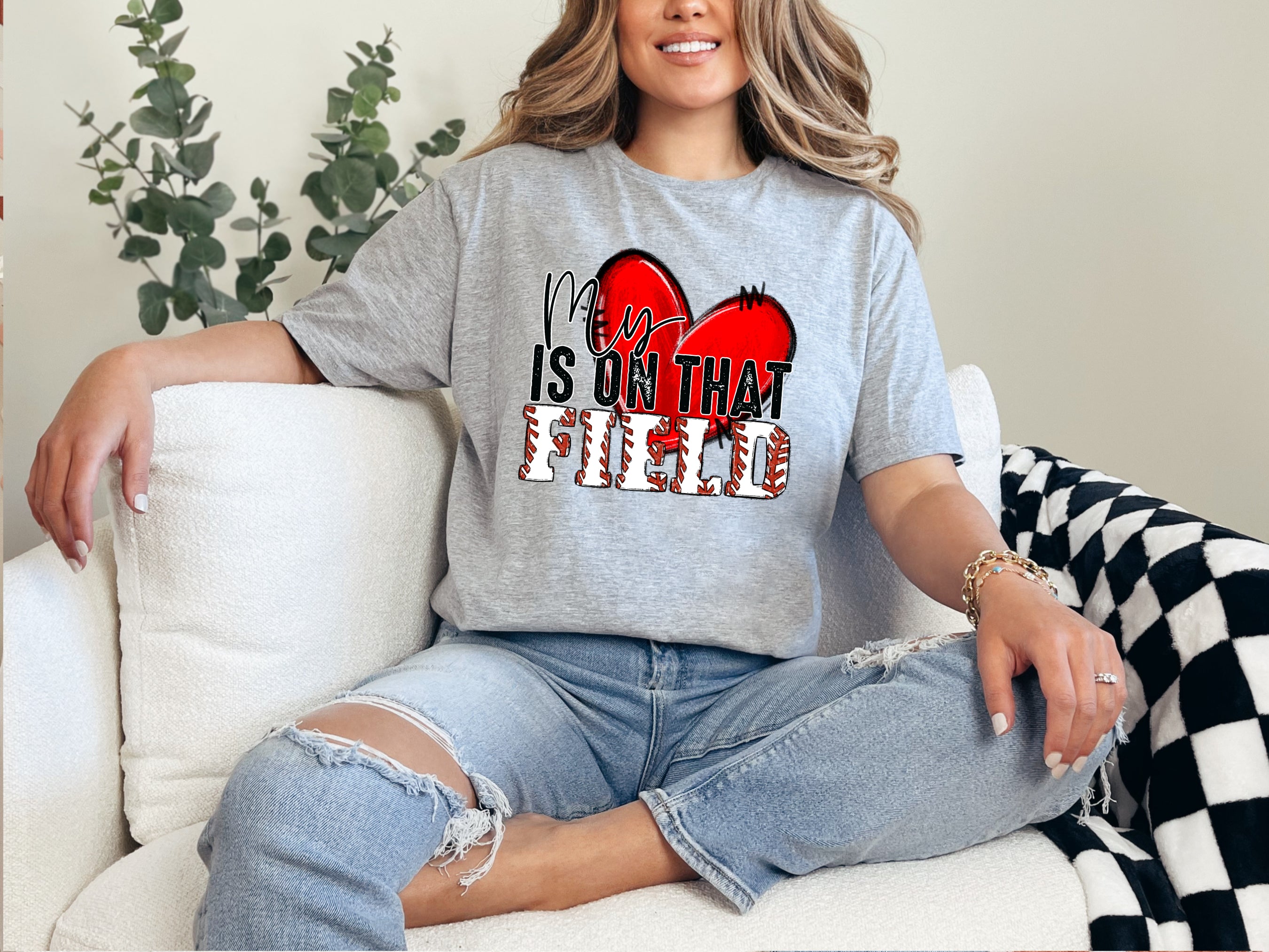 MY HEART IS ON THAT FIELD-BASEBALL(GRAPHIC TEE) 246BMP