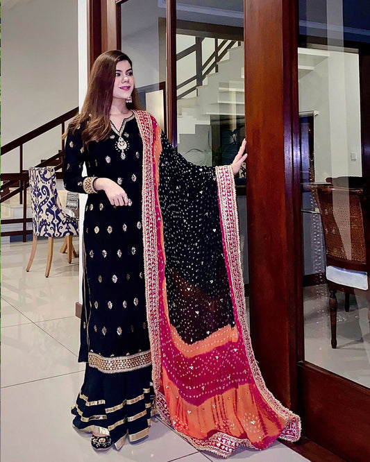 Black Chunri Dupatta