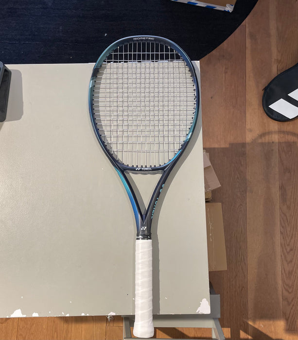 yonex Ezone 98+ Long tennisracket