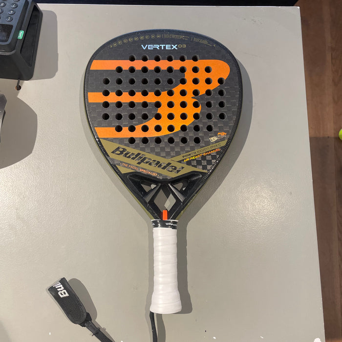 bullpadel Vertex 03 2023 padelracket