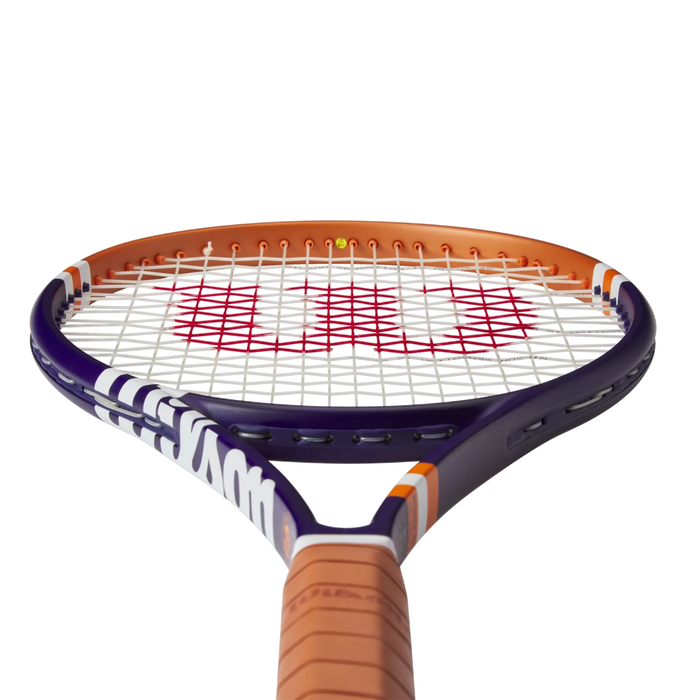 Blade 98 16x19 V8 Roland Garros 2023 närbild 1 