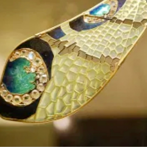 Dragonfly wings by René Lalique